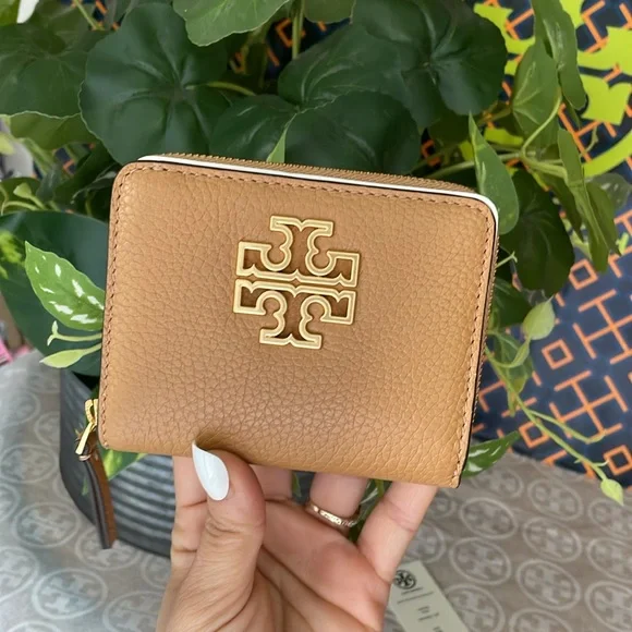 New, Britten bi fold tory burch wallet - Picture 3 of 13